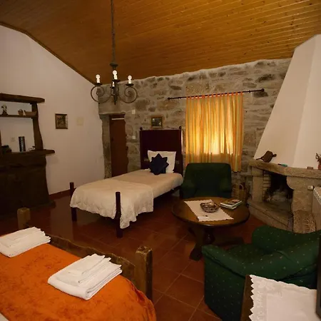 Country house Aldeia Do Codecal *